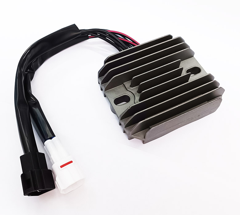 Регулятор напряжения для Suzuki DL 650\GSF 650\GSF 1250\GSX 650\GSX-R 600 32800-02H00 32800-41G00