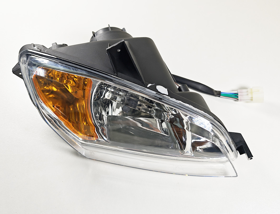Фара правая ATV X8 EFI-EPS, Z6-EFI 9060-160120