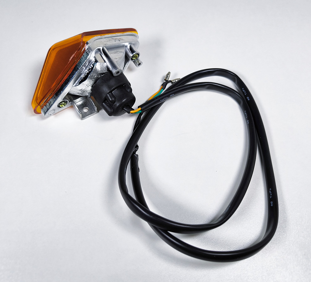 Поворотник передний левый ATV X5, X6 EFI 9050-160210
