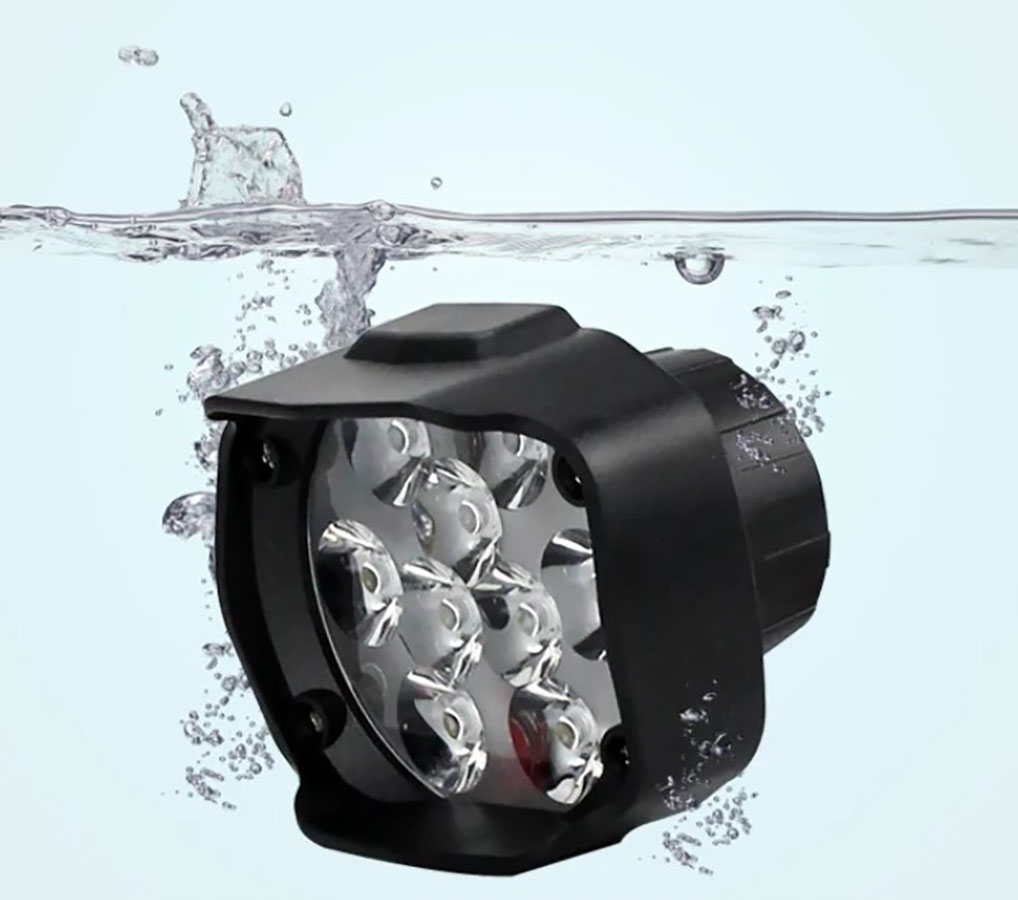 Фара светодиодная 3000 lumen- 30w- 6500K для квадроциклов, авто, мотоциклов (универсальная)